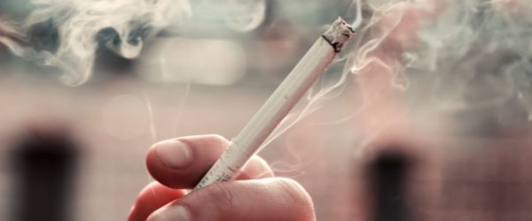 nicotineaanslag en rooklucht verwijderen